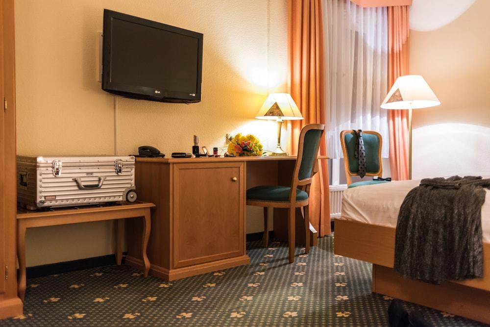 Trihotel Rostock - Wellnesshotel Adults Only מראה חיצוני תמונה