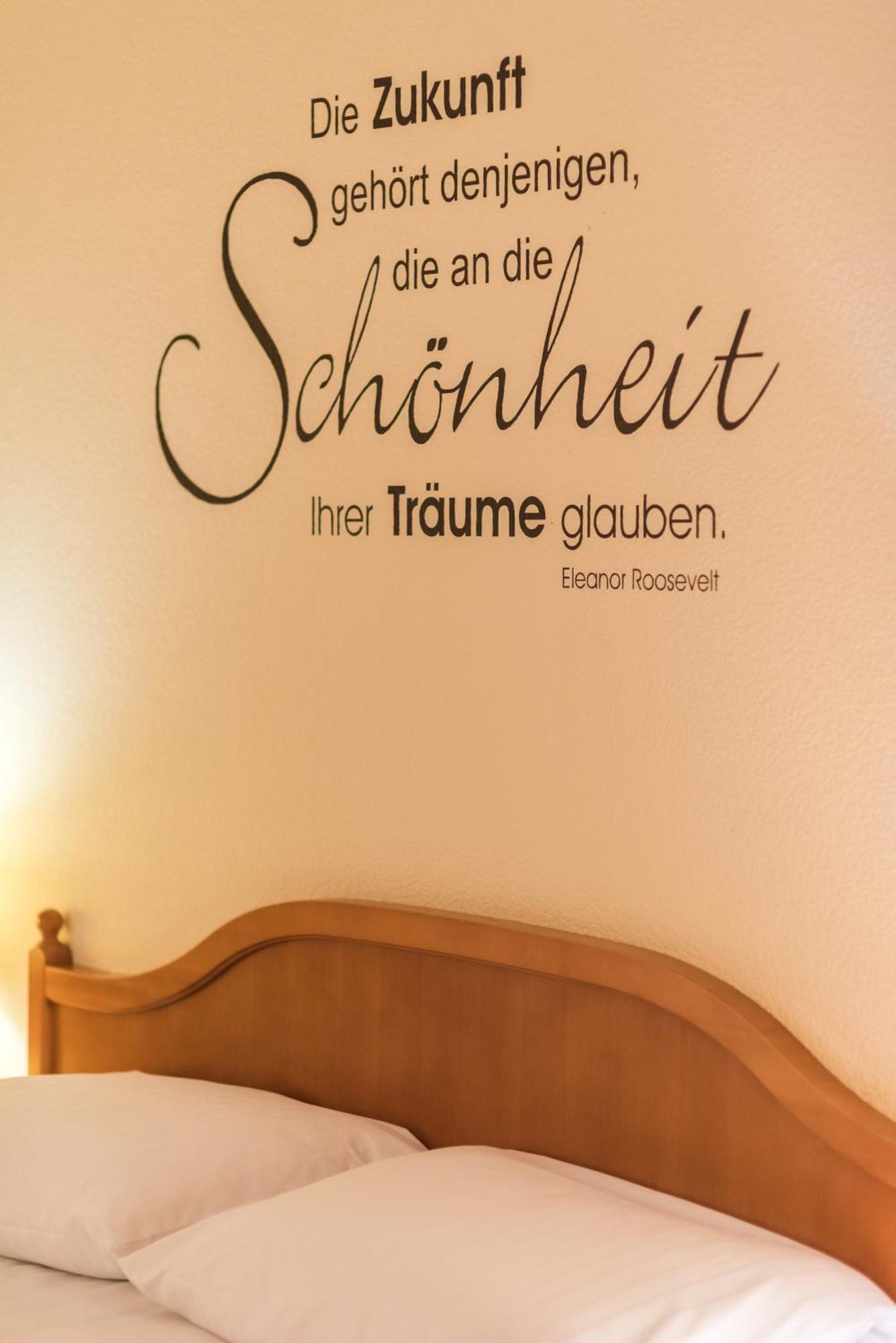Trihotel Rostock - Wellnesshotel Adults Only חדר תמונה