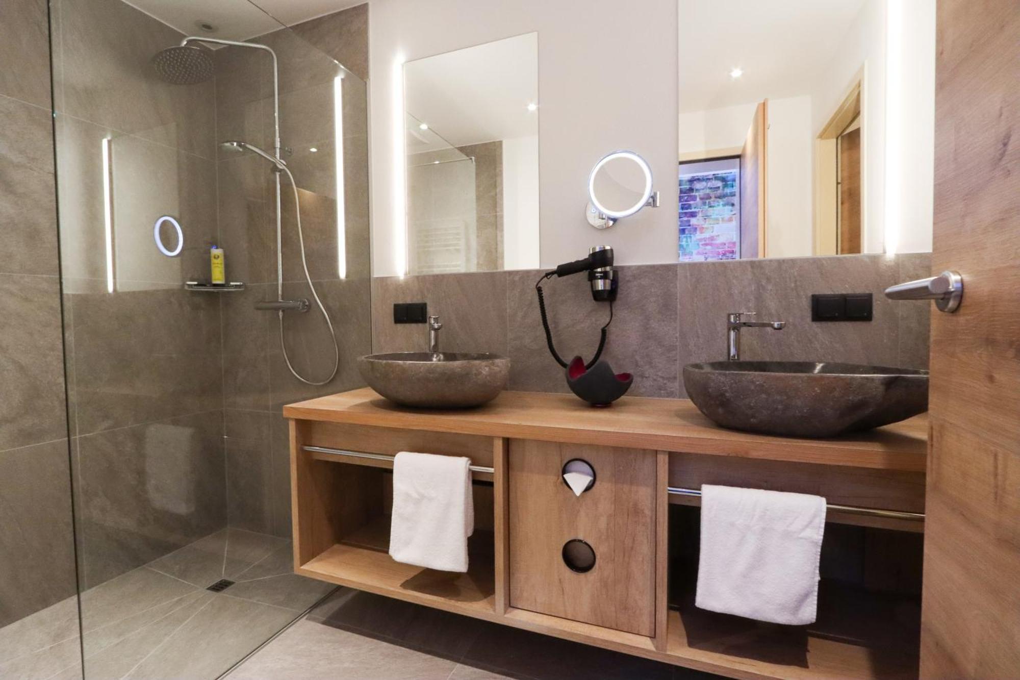 Trihotel Rostock - Wellnesshotel Adults Only חדר תמונה