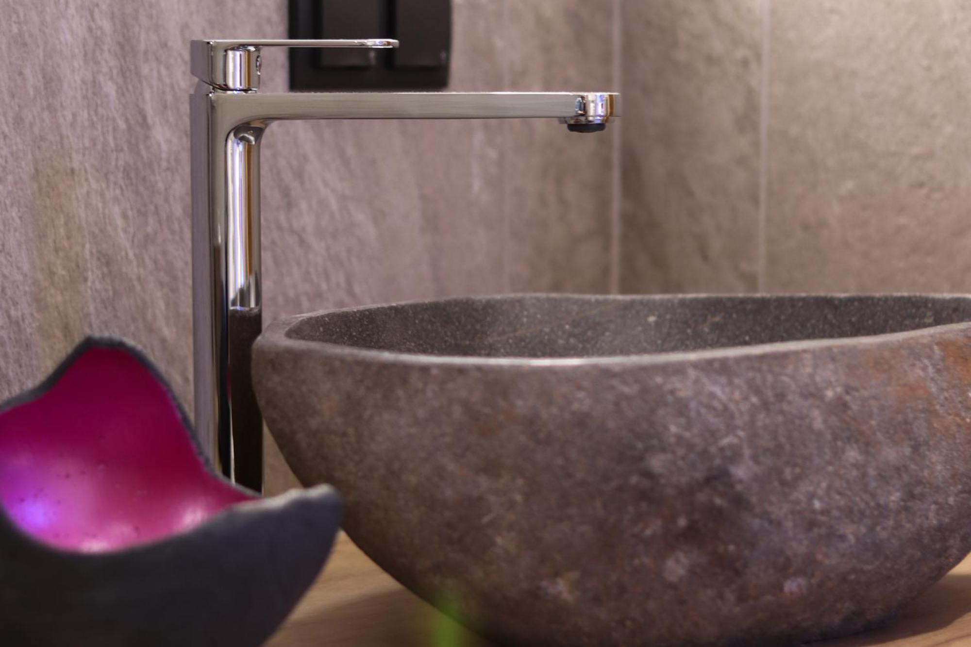 Trihotel Rostock - Wellnesshotel Adults Only מראה חיצוני תמונה